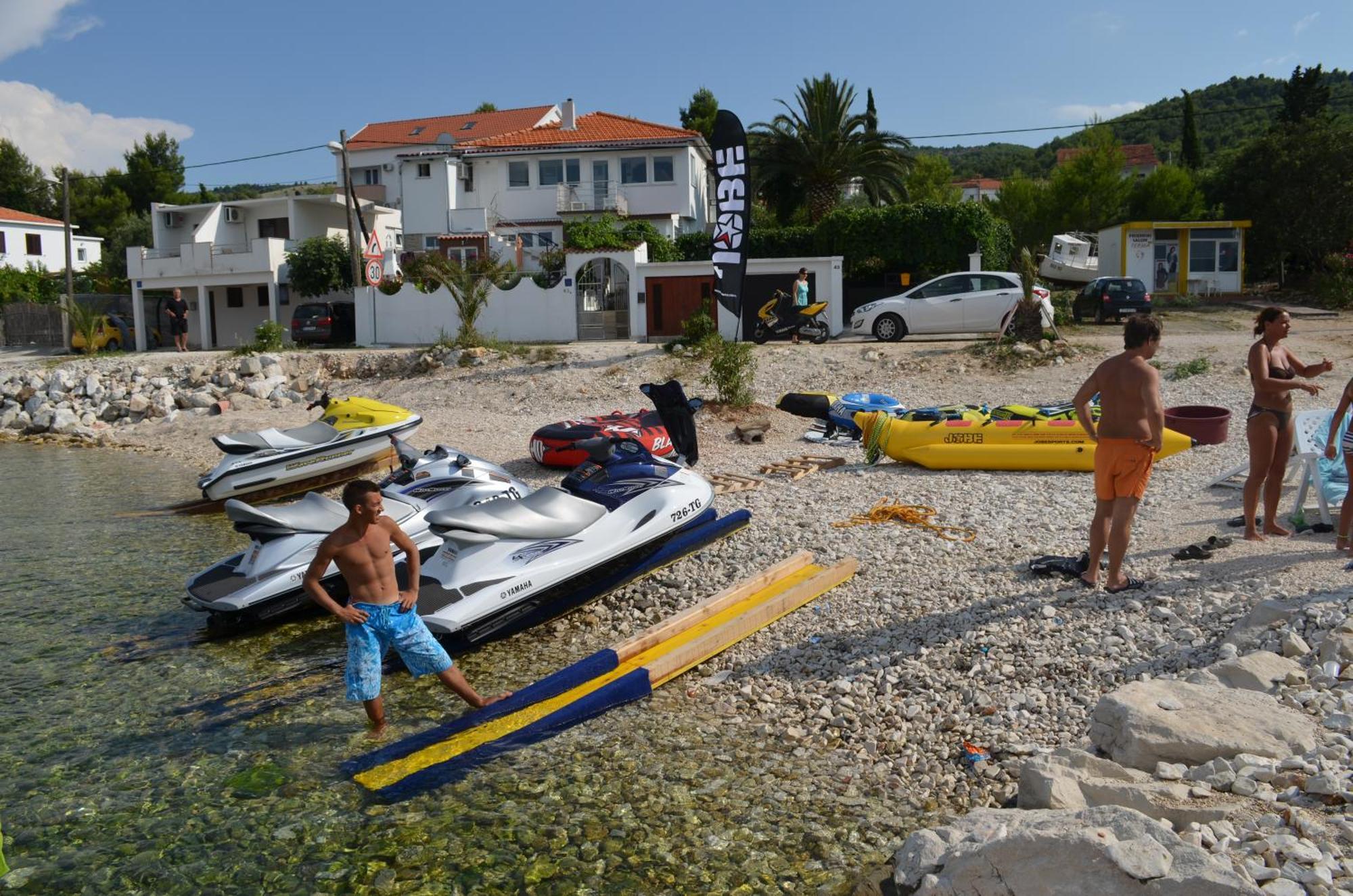 Apartments Brico - Heated Pool Trogir Bagian luar foto