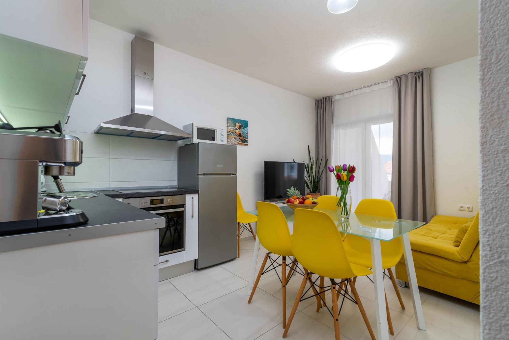 Apartments Brico - Heated Pool Trogir Bagian luar foto